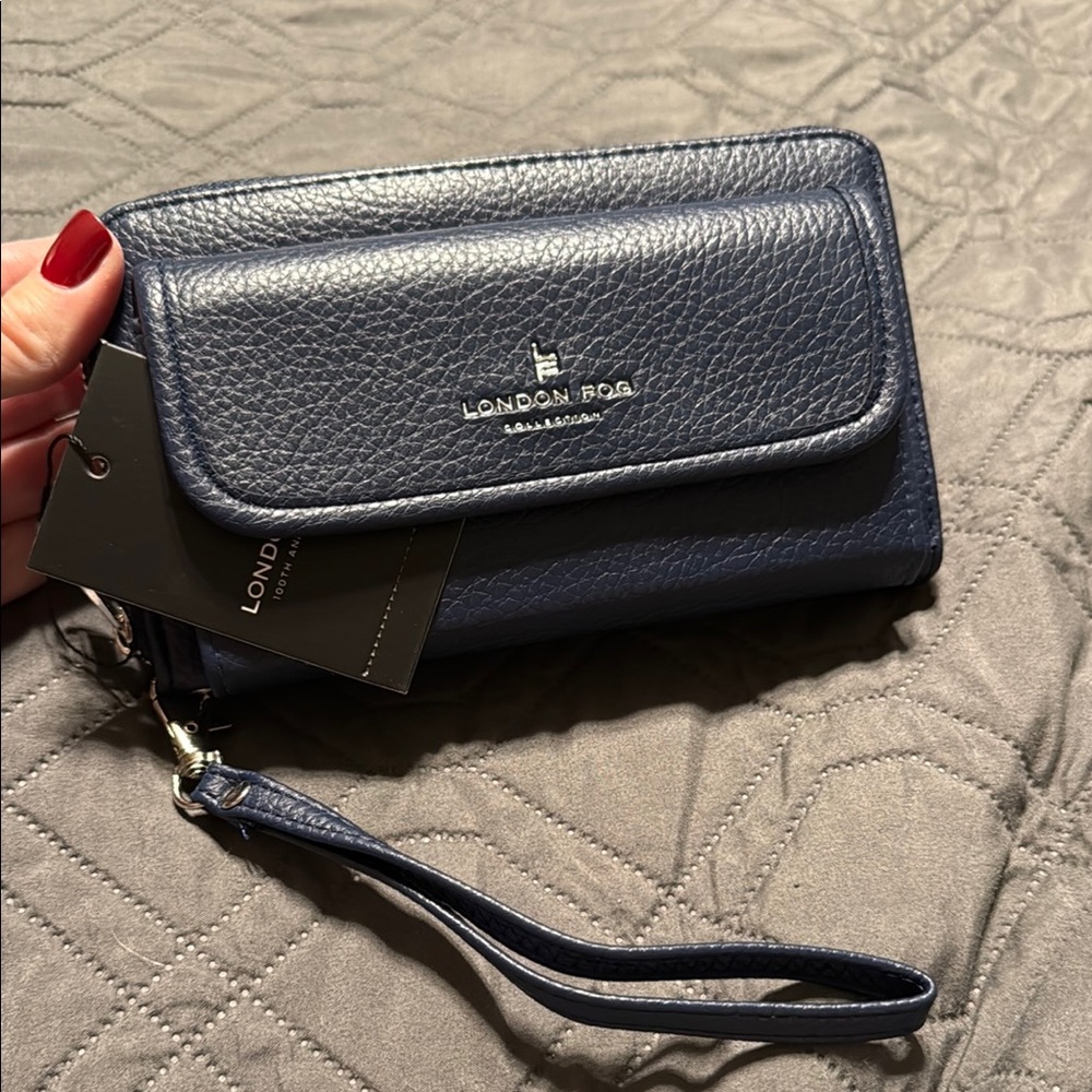 London Fog Navy Pebble Texture Wallet